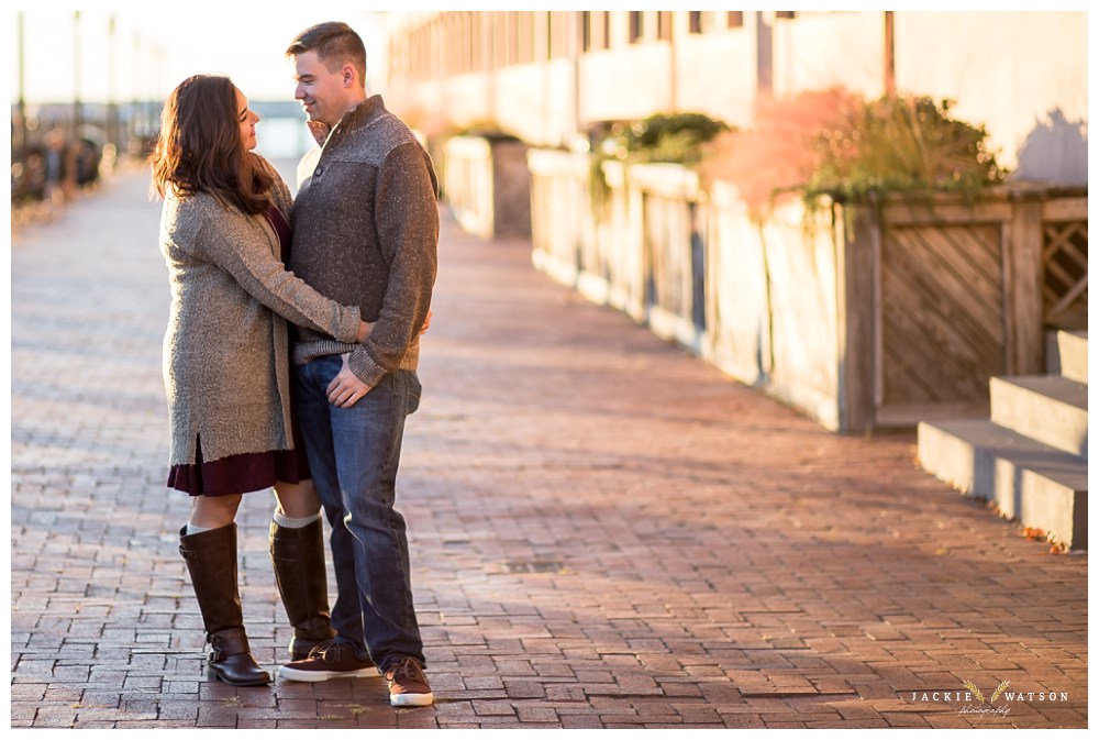 engagement-downtown-norfolk-pagoda-garden-28