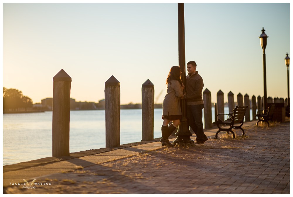 engagement-downtown-norfolk-pagoda-garden-29