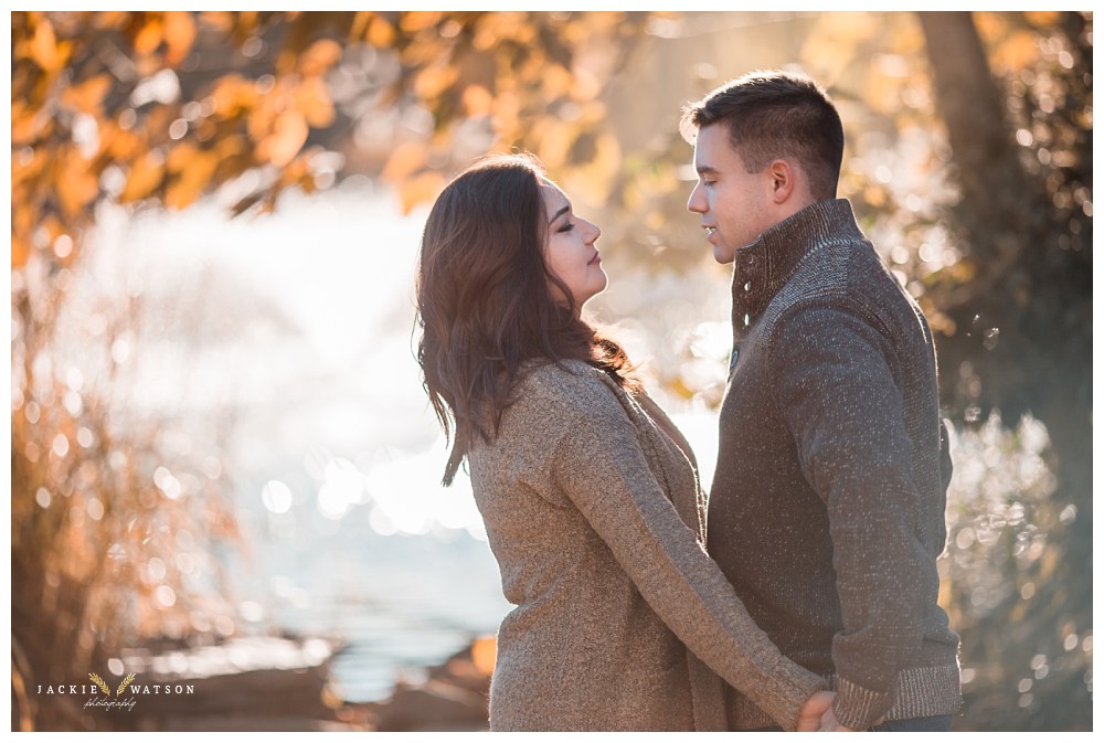 engagement-downtown-norfolk-pagoda-garden-35