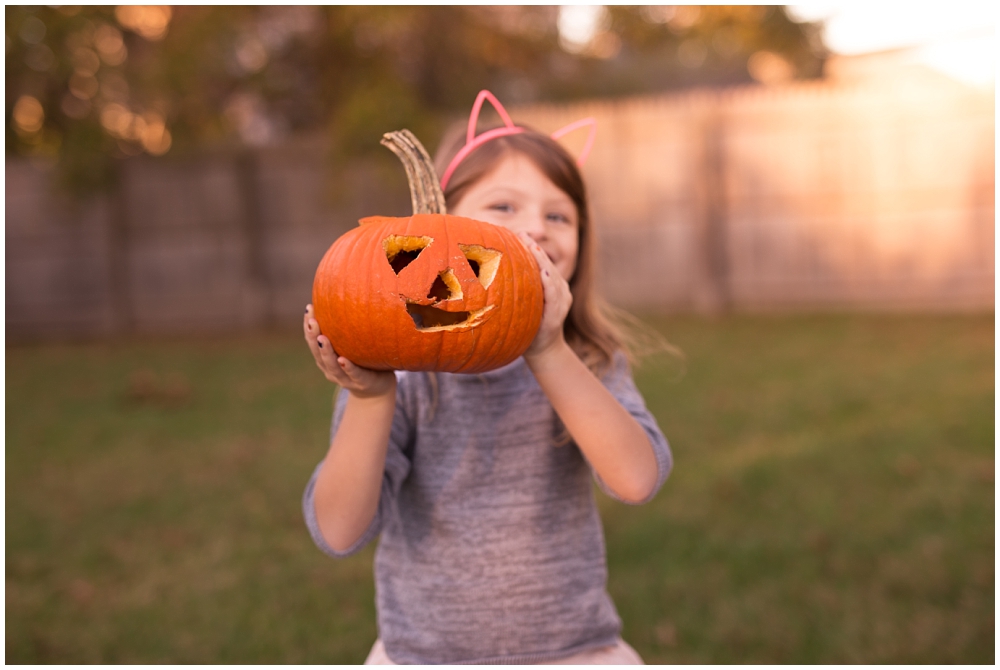 fall portraits pumpkin halloween jack-o-lantern