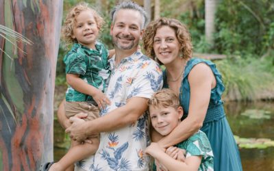 McKee Botanical Garden Family Photoshoot